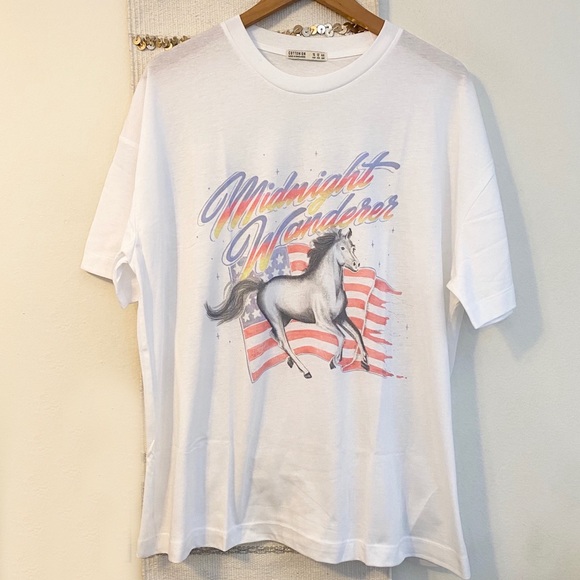 Tops - MIDNIGHT WANDERER NWOT Retro 90s Style Graphic Tee